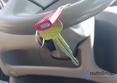 2002 Toyota Echo z USA, uszkodzony, nr VIN JTDBT123025026827